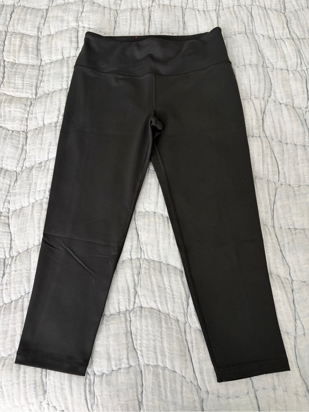 Victoria’s Secret VSX Sport Knockout Capri Leggings